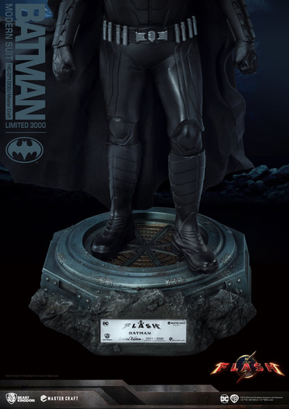 Batman Modern Suit The Flash Master Craft Statue Pre-order