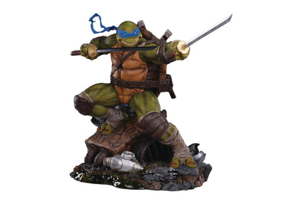 Leonardo Deluxe TMNT 1/3 Scale Statue Pre-order