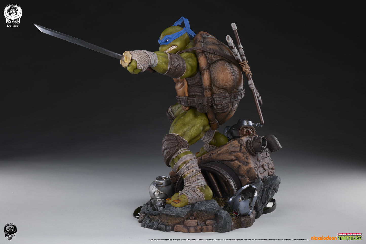 Leonardo Deluxe TMNT 1/3 Scale Statue Pre-order