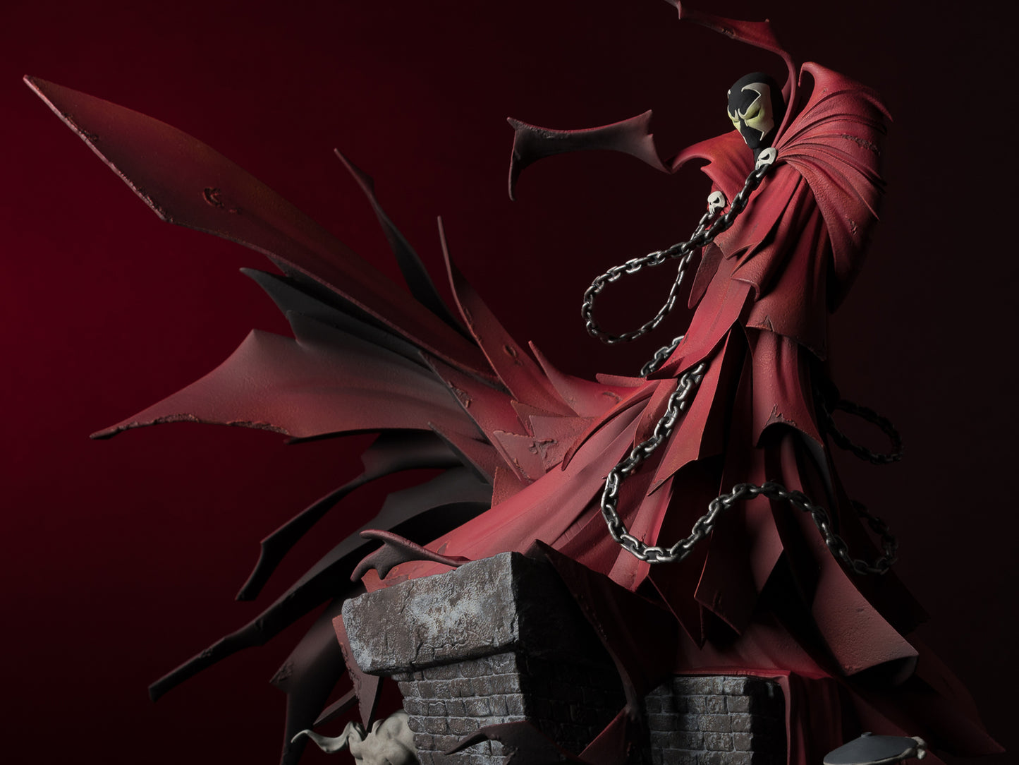 Spawn by Greg Capullo Batman Homage 1/8 Scale Statue Pre-order