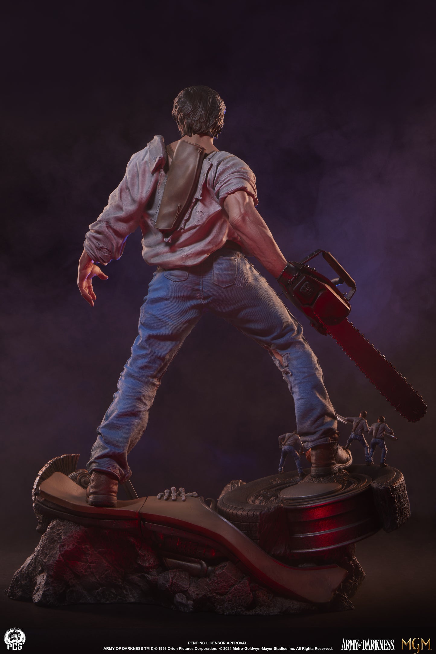 Ash Army of Darkness 1/4 Scale Statue Pre-order