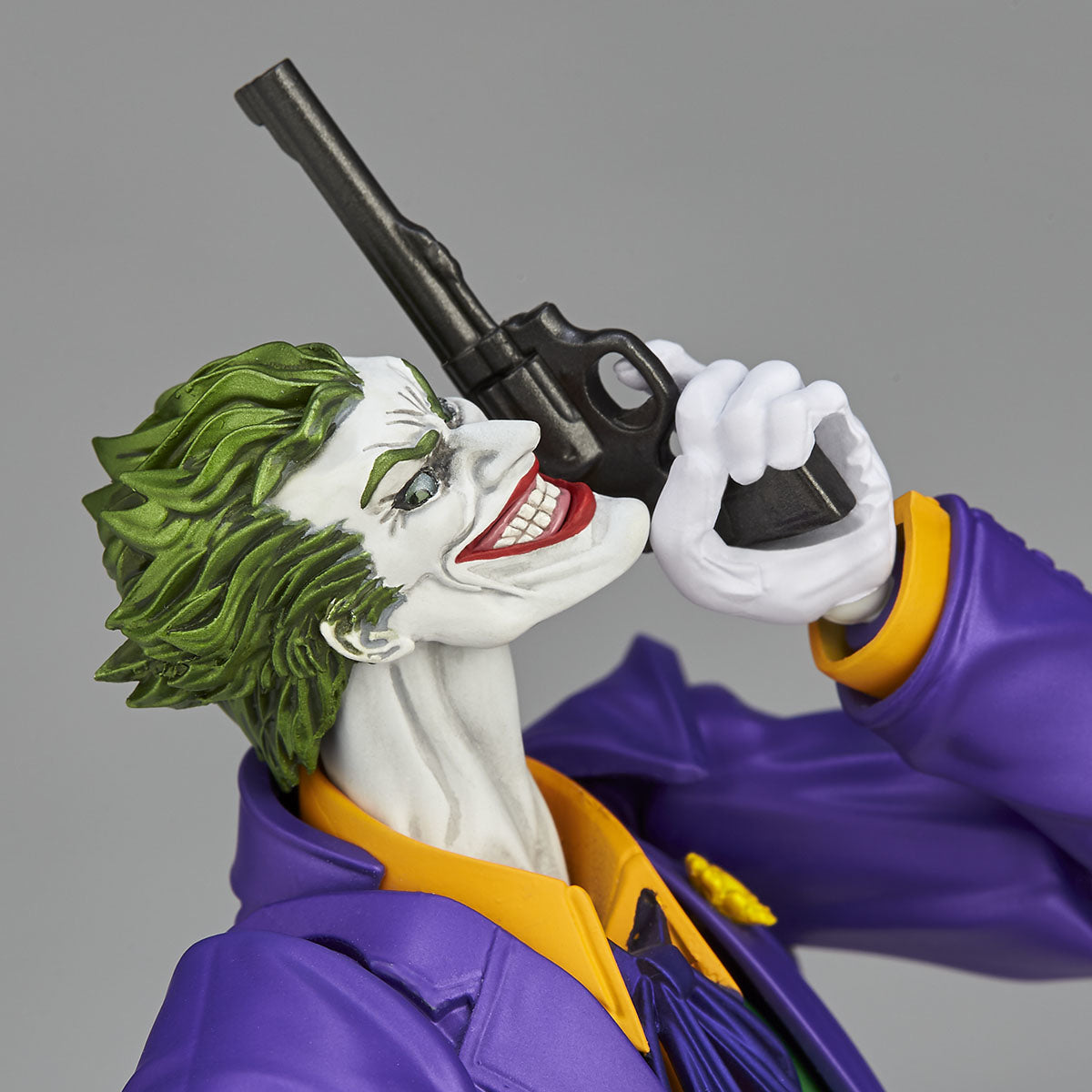 Joker DC Comics Revoltech Amazing Yamaguchi Action Figure Pre-order