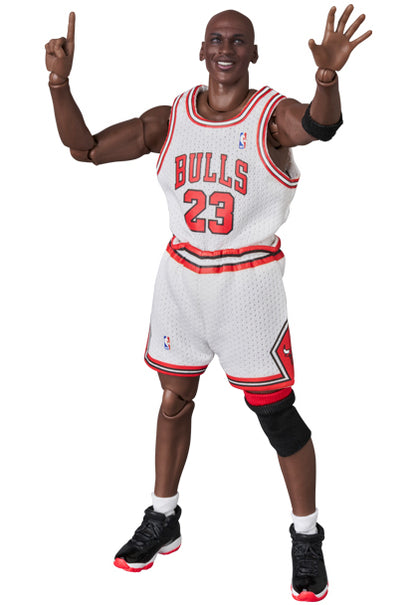 Michael Jordan Chicago Bulls Home MAFEX Action Figure Pre-order