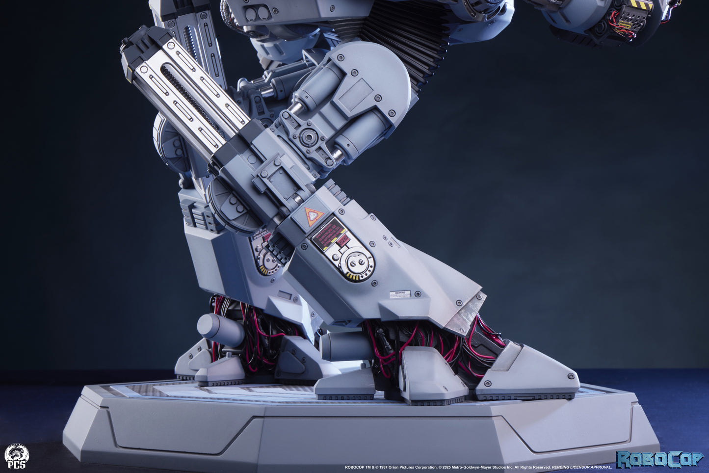 ED-209 Robocop 1/3 Scale Statue Pre-order