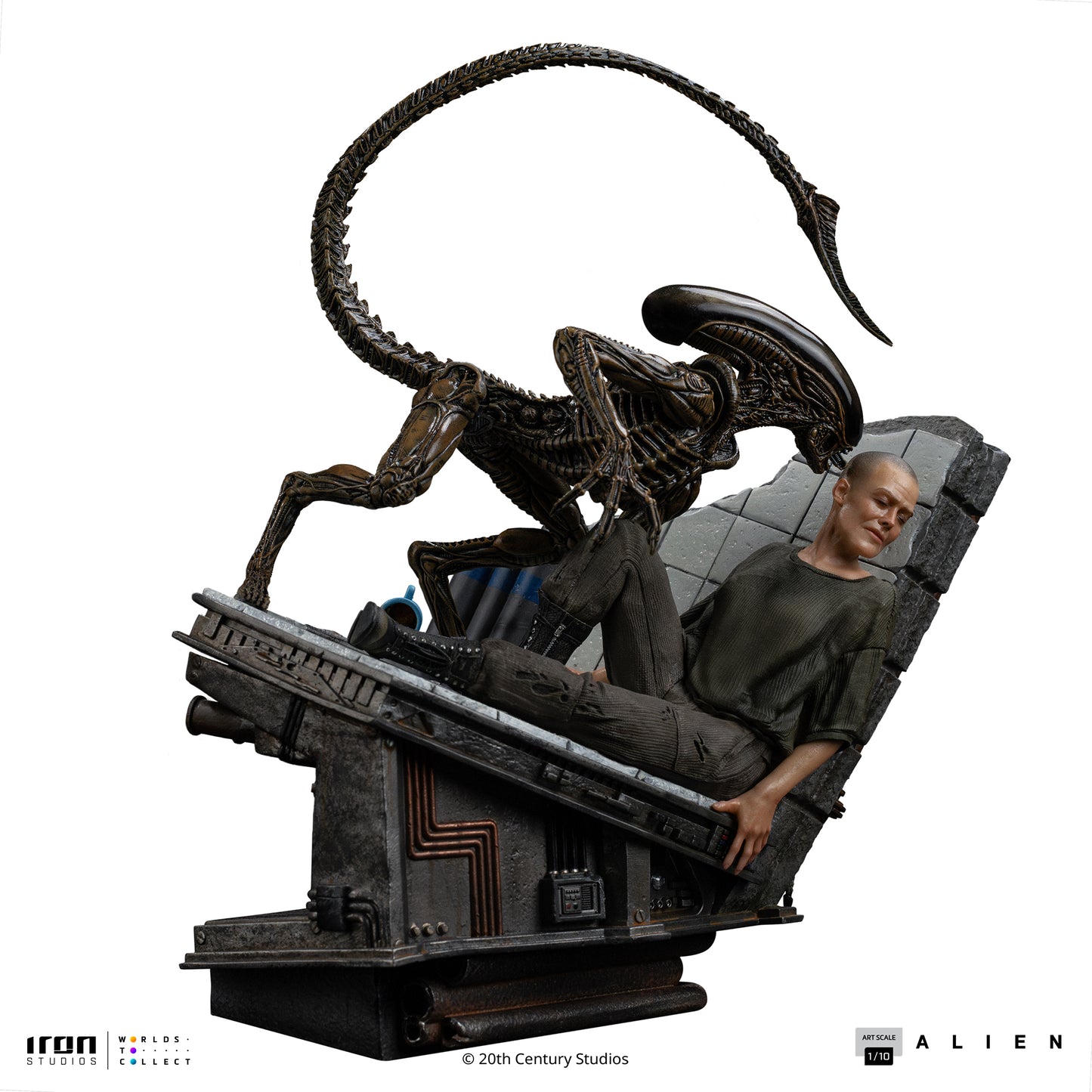 Ellen Ripley and Dog Alien Alien 3 1/10 Scale Statue Pre-order