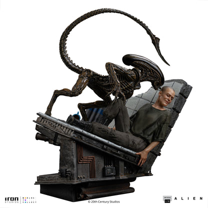 Ellen Ripley and Dog Alien Alien 3 1/10 Scale Statue Pre-order