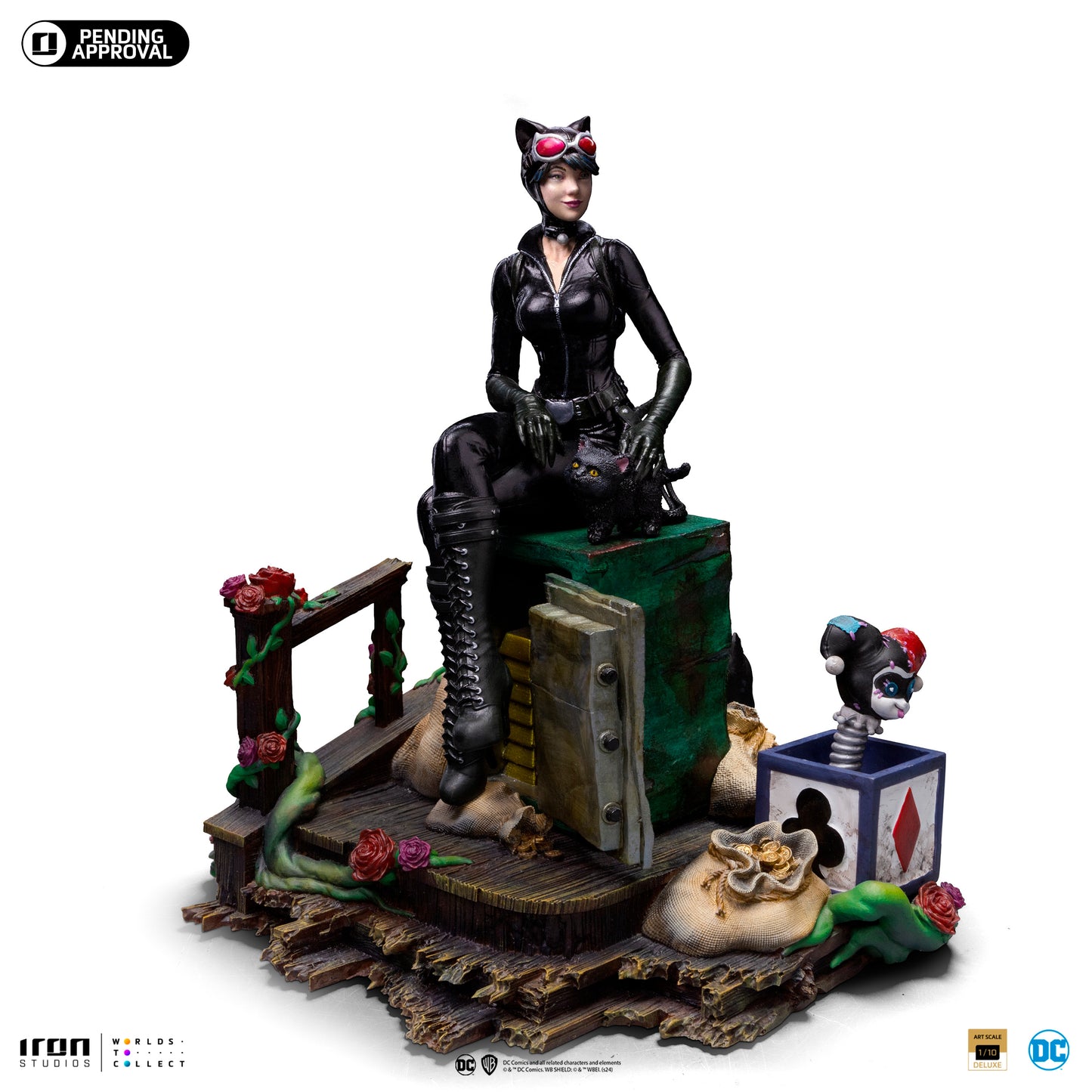 Catwoman Deluxe Gothan City Sirens 1/10 Scale Statue Pre-order